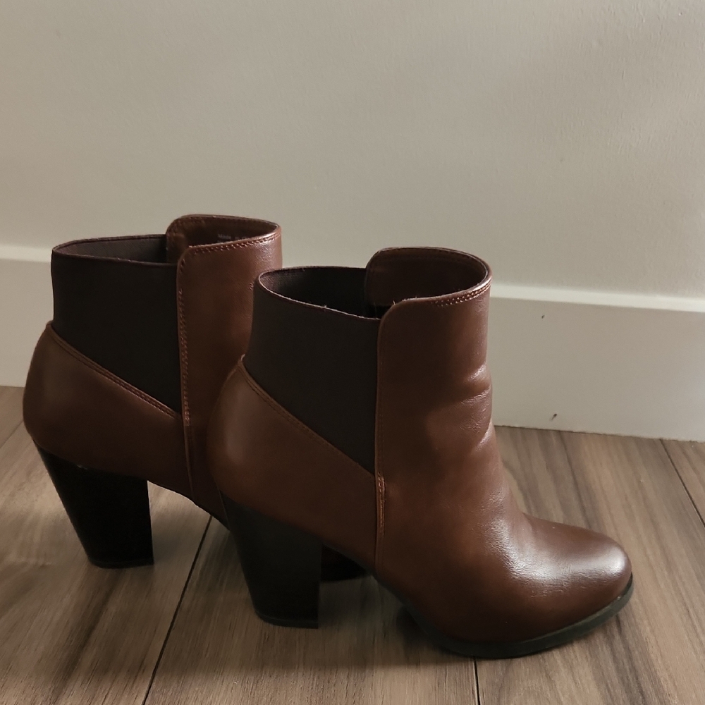 Elegant Brown Ankle Boots